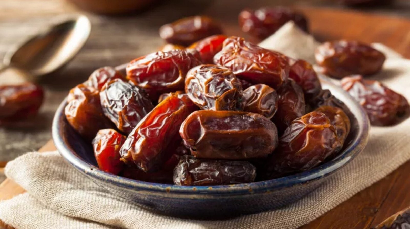 Dates Benefits: 4 दिन में अस्थमा को खत्म कर देता है खजूर… बस अपना लें खाने का सही तरीका 2 Dates Benefits for aatama petients