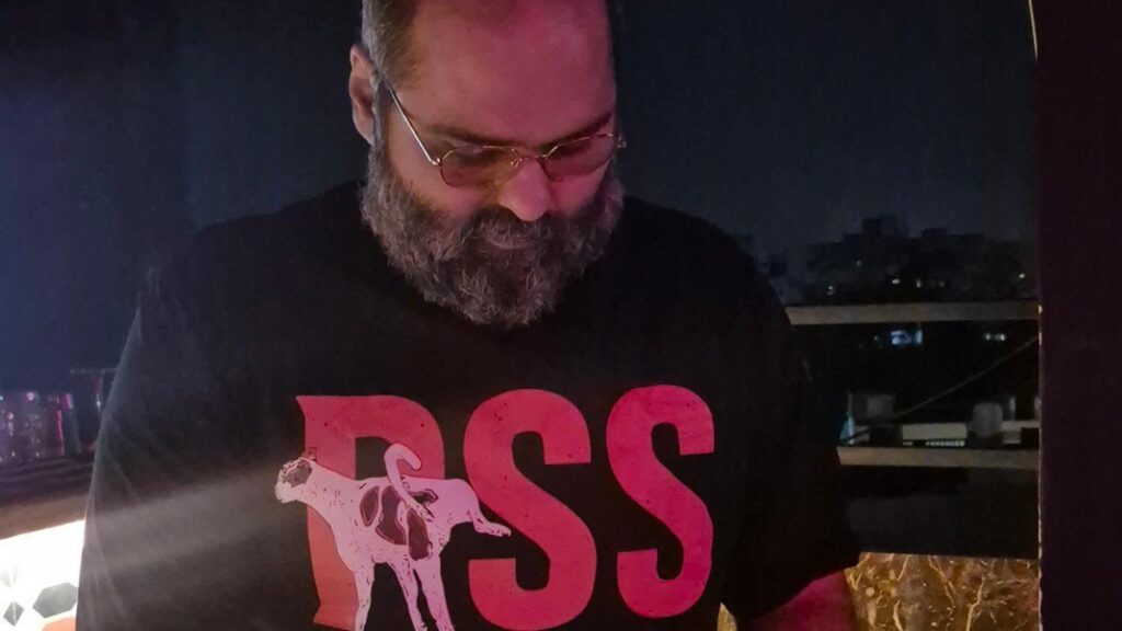 Kunal Kamra rss tshirt row